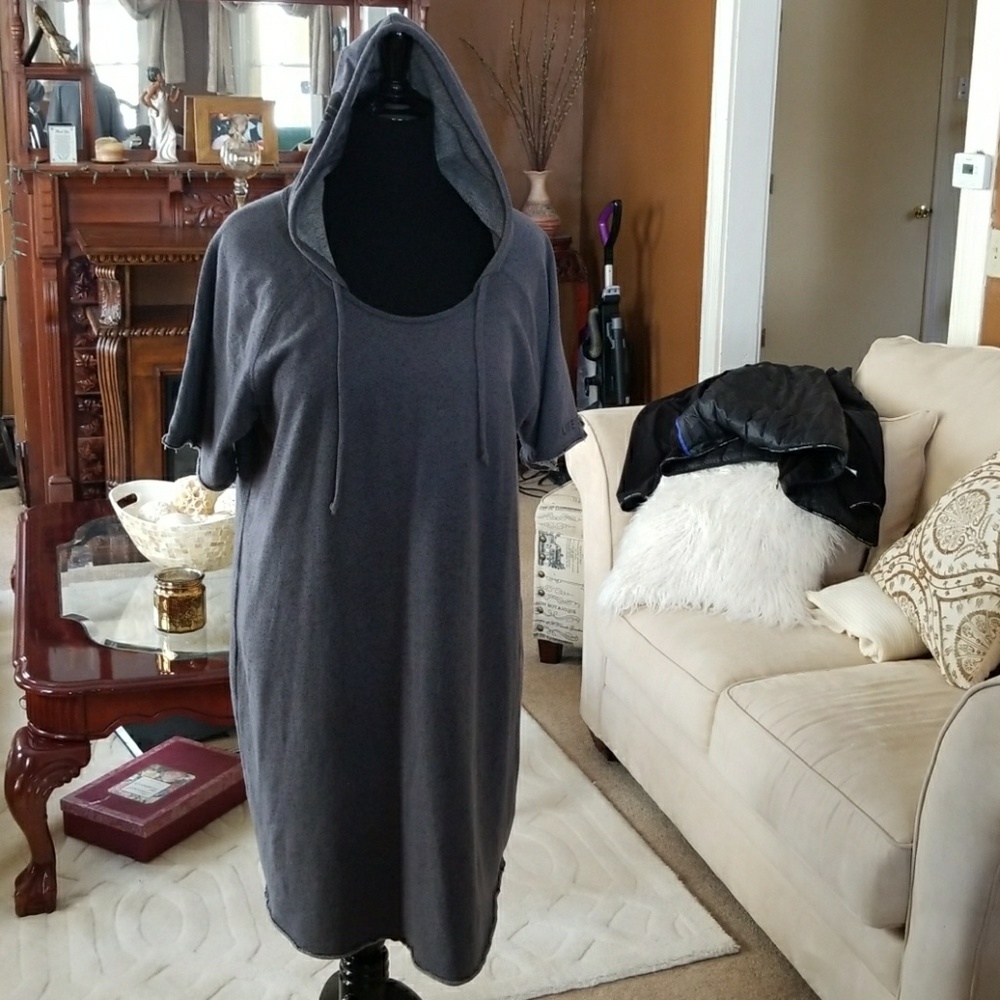 SPORT DRESS